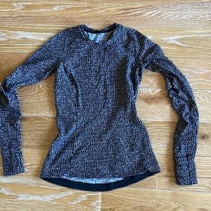 Lululemon Runderful (it’s rulu run) long sleeve. Size 6